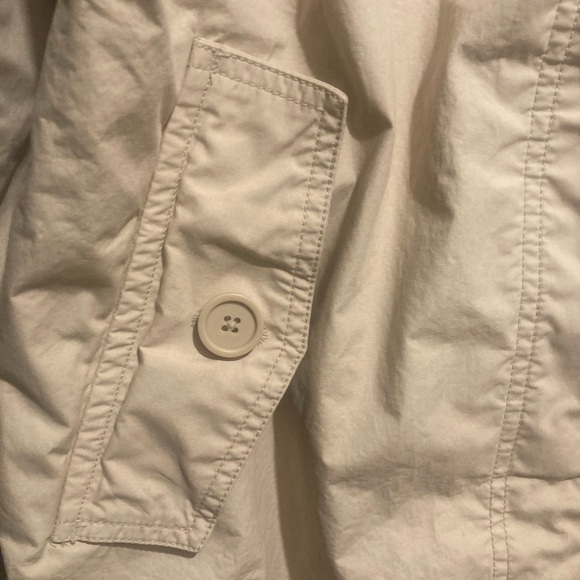 Gap Women’s Jacket - Picture 8 of 9